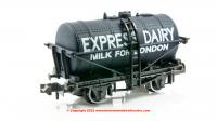 NR-P168 Peco Milk Tank Wagon in Express Dairies livery